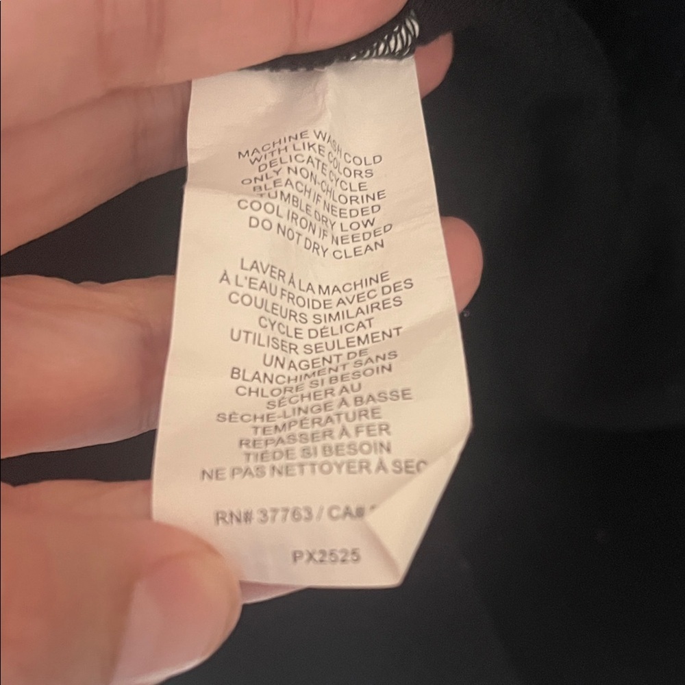 Perry Ellis Black Men’s Short Sleeve Top with quarter zip - Picture 3 of 4